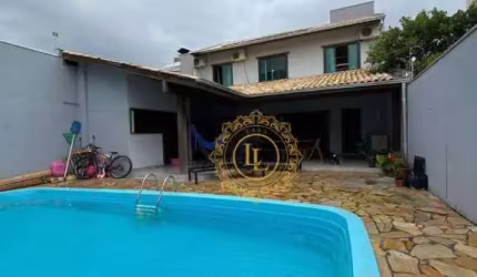 Casa Alto Padrão semi mobiliada com 4 dormitórios à venda, São João - Itajaí/SC