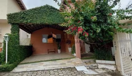 Sobrado com 3 quartos, Jardim das Flores, Atibaia - R$ 1.3 mi, Cod: 2534