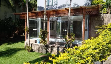 Sala comercial para alugar na Rua Capitão Romualdo de Barros, Carvoeira, Florianópolis por R$ 4.900