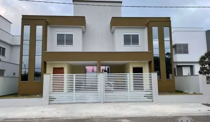 Casa em condomínio fechado com 3 quartos à venda na Avenida das Constelações, São João do Rio Vermelho, Florianópolis por R$ 790.000