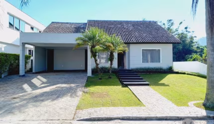 Casa em condomínio fechado com 3 quartos para alugar na Estrada Haroldo Soares Glavan, Cacupé, Florianópolis por R$ 13.000