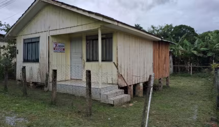 Casa à venda no Batel- Antonina-PR!!