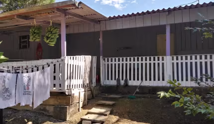 Chacrinha na área rural do Itaqui com Piscina