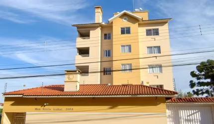 Apartamento com 102m² privativos, semi mobiliado.