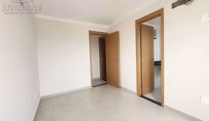 Apartamento à Venda em Maracanã, Praia Grande - SP