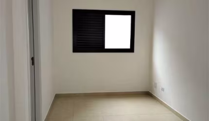 Casa à Venda em Vila Anhaguera, Mongaguá - SP