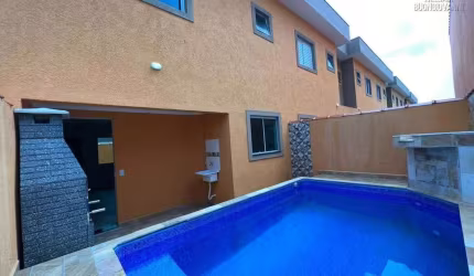 Sobrado em condominio fechado no Cibratel II em Itanhaém!