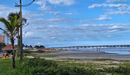 Casa de condômino 3 dormitórios ao lado da Praia em Mongaguá