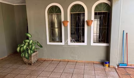 Casa com 3 dormitórios à venda, 145 m² por R$ 355.000,00 - Antônio Marincek - Ribeirão Preto/SP
