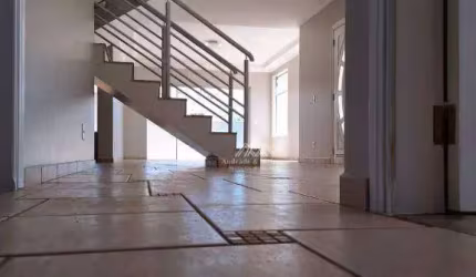 Sobrado de esquina com 4 dormitórios à venda, 330 m² por R$ 2.200.000