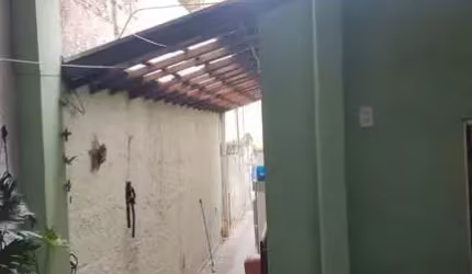 CASA Á VENDA NO MONTE CASTELO
