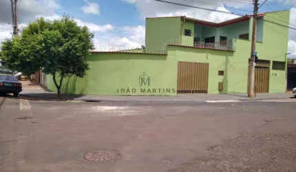 Casa / Sobrado para Venda em Ribeirão Preto, Parque dos Pinus, 5 dormitórios, 1 suíte, 2 banheiros, 4 vagas