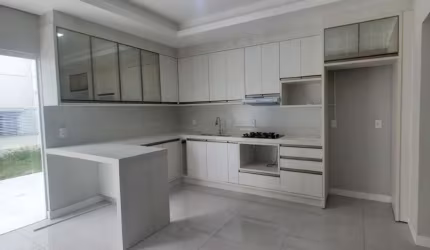 Sobrado Geminado à venda, 3 quartos, 1 suíte, Czerniewicz - Jaraguá do Sul/SC