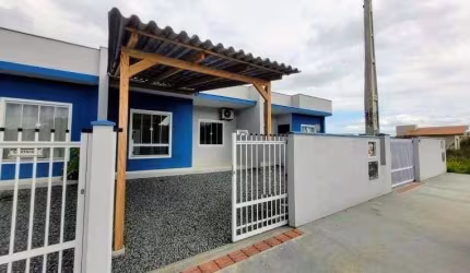 Casa Geminada à venda com 2 quartos no bairro Bananal do Sul- Guaramirim