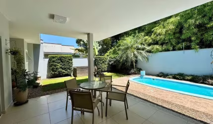 Casa à Venda em Jaraguá do Sul com 3 quartos sendo 1 suíte – Bairro Amizade