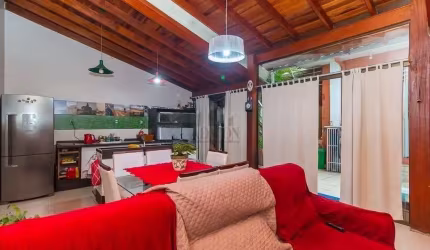 Casa em condomínio fechado com 3 quartos à venda na Avenida Bahia, 661, São Geraldo, Porto Alegre por R$ 550.000