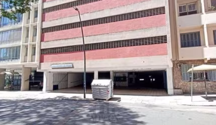 Garagem à venda na Rua Duque de Caxias, 1545, Centro Histórico, Porto Alegre por R$ 42.000