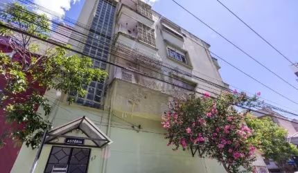 Apartamento com 2 quartos à venda na Rua Bento Figueiredo, 17, Rio Branco, Porto Alegre por R$ 320.000