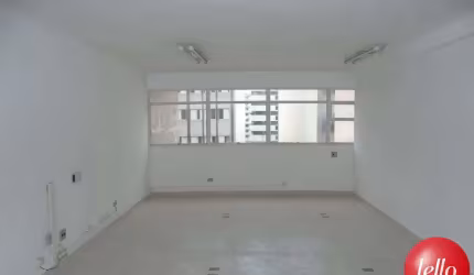 Sala comercial com 1 sala para alugar na Rua Galvão Bueno, --, Liberdade, São Paulo, 40 m2 por R$ 1.800