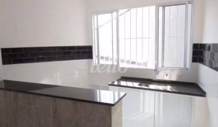 Casa com 2 quartos para alugar na Rua Cafesópolis, --, Vila Bertioga, São Paulo, 45 m2 por R$ 1.750