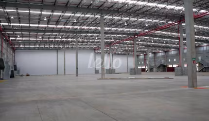 Barracão / Galpão / Depósito para alugar na Avenida Carmela Dutra, --, Jardim Presidente Dutra, Guarulhos, 1425 m2 por R$ 35.625