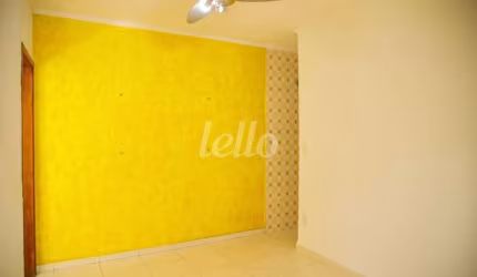 Casa comercial com 4 salas para alugar na Rua José de Azevedo Marques, --, Vila São Domingos, São Paulo, 70 m2 por R$ 2.500