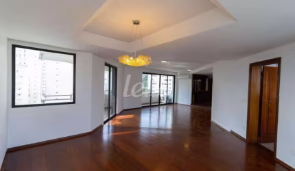 Apartamento com 4 quartos para alugar na Rua José Maria Lisboa, --, Jardim Paulista, São Paulo, 250 m2 por R$ 14.000