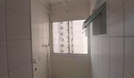 Apartamento com 3 quartos para alugar na Rua Aurora Germano de Lemos, --, Vila Guarani, Jundiaí, 74 m2 por R$ 1.800
