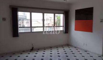 Sala comercial com 1 sala para alugar na Rua José Lins do Rego, --, Vila Valparaíso, Santo André, 31 m2 por R$ 900