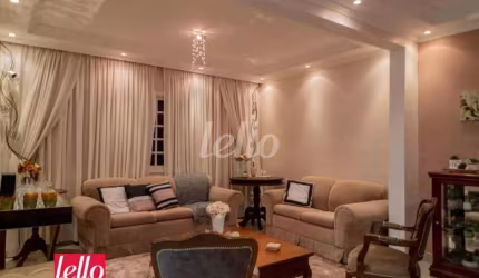 Casa com 3 quartos para alugar na Rua Leão, --, Vila Alpina, Santo André, 216 m2 por R$ 7.000