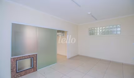 Casa comercial com 1 sala para alugar na Trv. PIRES, --, Vila Pires, Santo André, 40 m2 por R$ 5.500
