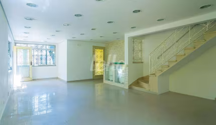 Casa com 3 quartos para alugar na Rua José Antônio Coelho, --, Vila Mariana, São Paulo, 200 m2 por R$ 7.000