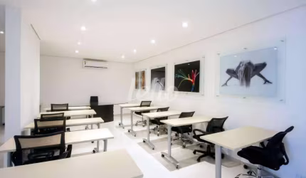 Sala comercial com 1 sala para alugar na Rua Andréa Paulinetti, --, Jardim das Acacias, São Paulo, 32 m2 por R$ 10.800