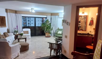 Apartamento com 3 quartos para alugar na Rua Inhambú, --, Vila Uberabinha, São Paulo, 190 m2 por R$ 8.330