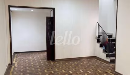 Casa comercial com 1 sala para alugar na Rua Leônidas Vilhena de Carvalho, --, Jardim Itacolomi, São Paulo, 250 m2 por R$ 4.500