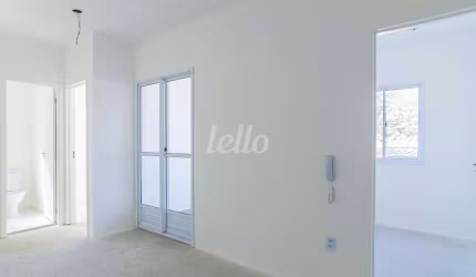 Apartamento com 2 quartos para alugar na Rua São Francisco de Assis, --, Vila Mangalot, São Paulo, 30 m2 por R$ 1.500