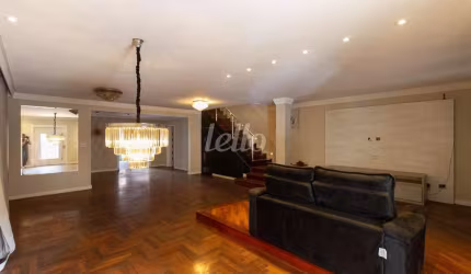 Casa comercial com 3 salas para alugar na Rua Olímpio Portugal, --, Mooca, São Paulo, 350 m2 por R$ 25.000