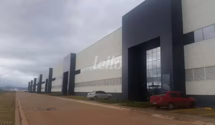 Barracão / Galpão / Depósito para alugar na Rodovia Dom Pedro I, --, Estância Santa Maria do Laranjal, Atibaia, 2865 m2 por R$ 72.000