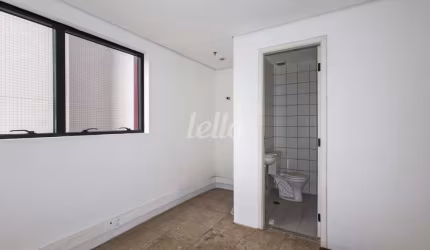 Sala comercial com 1 sala para alugar na Avenida Fagundes Filho, --, Vila Monte Alegre, São Paulo, 30 m2 por R$ 1.300