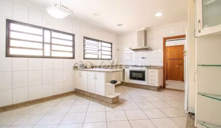 Casa com 3 quartos para alugar na Rua Aturari, --, Chácara Santo Antônio, São Paulo, 290 m2 por R$ 7.000