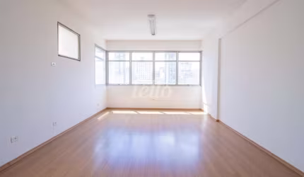 Ponto comercial com 1 sala para alugar na Praça da Liberdade, --, Liberdade, São Paulo, 46 m2 por R$ 1.600