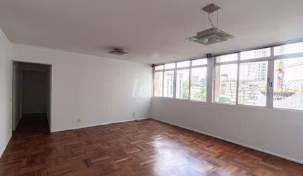 Apartamento com 3 quartos para alugar na Rua Oscar Freire, --, Pinheiros, São Paulo, 120 m2 por R$ 5.000