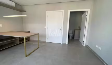 Sala comercial com 1 sala para alugar na Rua Cristiano Viana, --, Cerqueira César, São Paulo, 34 m2 por R$ 6.000