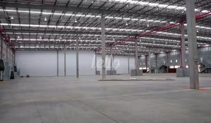 Barracão / Galpão / Depósito para alugar na Avenida Carmela Dutra, --, Jardim Presidente Dutra, Guarulhos, 1426 m2 por R$ 42.768