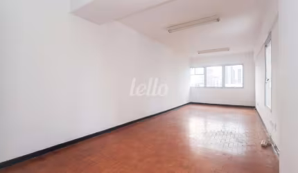 Sala comercial com 1 sala para alugar na Praça da Liberdade, --, Liberdade, São Paulo, 49 m2 por R$ 1.200