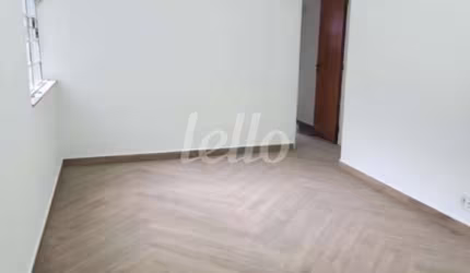 Apartamento com 2 quartos para alugar na Rua Padre Cícero de Revoredo, --, Vila Albertina, São Paulo, 67 m2 por R$ 1.800