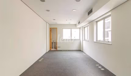 Sala comercial com 1 sala para alugar na Rua Padre João Manuel, --, Cerqueira César, São Paulo, 31 m2 por R$ 1.700