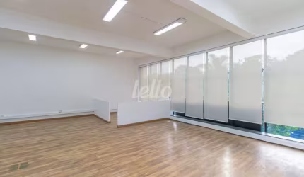 Prédio com 12 salas para alugar na Praça Whitaker Penteado, --, Vila Guarani, São Paulo, 800 m2 por R$ 30.000
