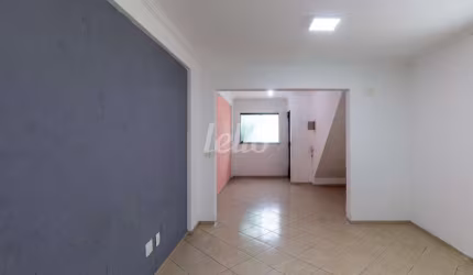 Casa comercial com 6 salas para alugar na Rua Gandavo, --, Vila Clementino, São Paulo, 200 m2 por R$ 4.200