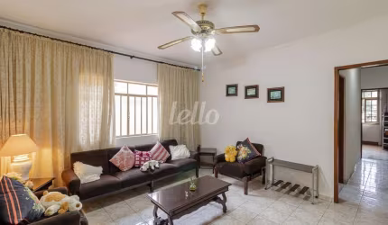 Casa com 2 quartos para alugar na Rua Maria Carlota, --, Vila Esperança, São Paulo, 108 m2 por R$ 3.500